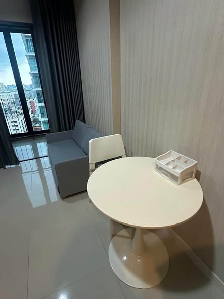 room interior of IDEO Ratchada-Huai Khwang