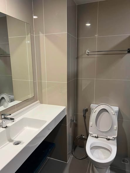 bathroom of Ideo Ratchada-Sutthisan