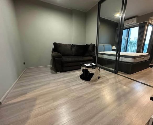 living room of Ideo Ratchada-Sutthisan