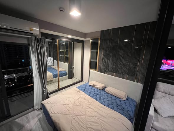bedroom of Ideo Sathon-Wongwian Yai