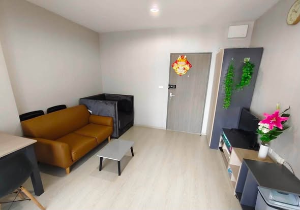 living room of IDEO Sukhumvit 115