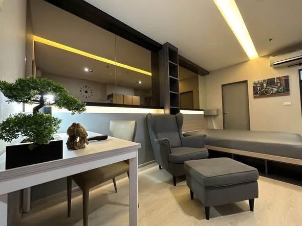 living room of IDEO Sukhumvit 115
