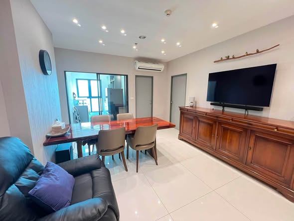 living room of IDEO Sukhumvit 115