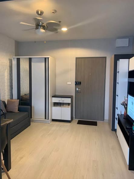 room interior of IDEO Sukhumvit 115
