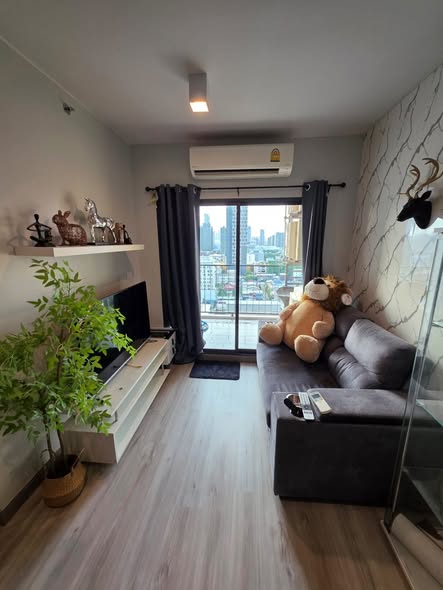 bedroom and living room of Ideo Sukhumvit 93