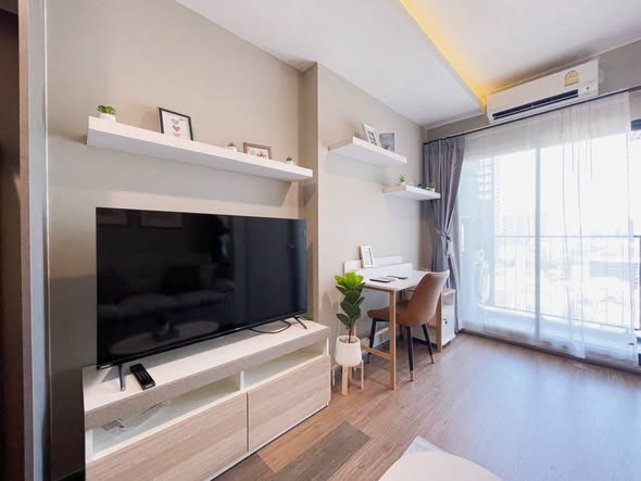 living room and bedroom of Ideo Sukhumvit 93