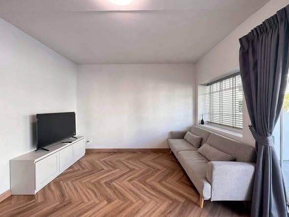 living room and bedroom of Indy 2 Bangna KM.7