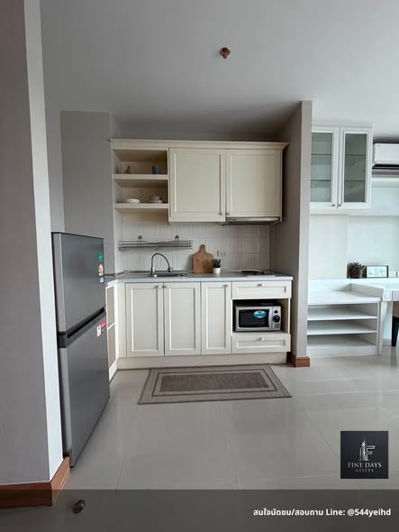 kitchen of IVY River Condo