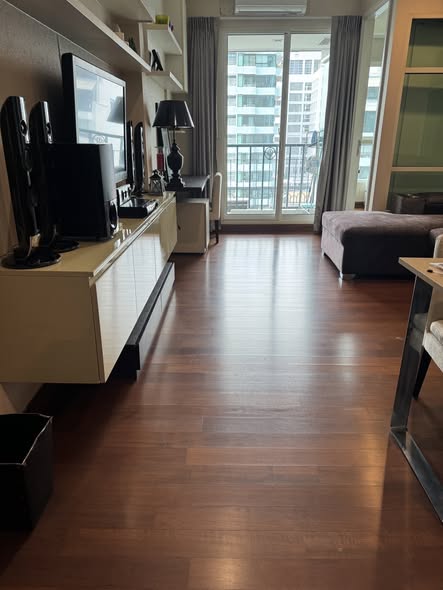 living room of IVY THONGLOR