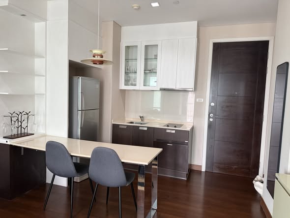 room interior and kitchen of IVY THONGLOR