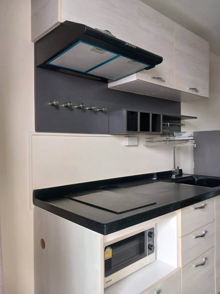 kitchen of KES Ratchada Condominium