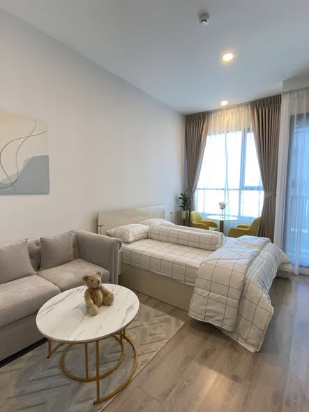 bedroom and living room of KnightsBridge Collage – Ramkhamhaeng