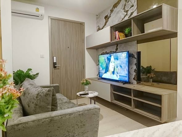 living room and room interior of KnightsBridge Phaholyothin Interchange