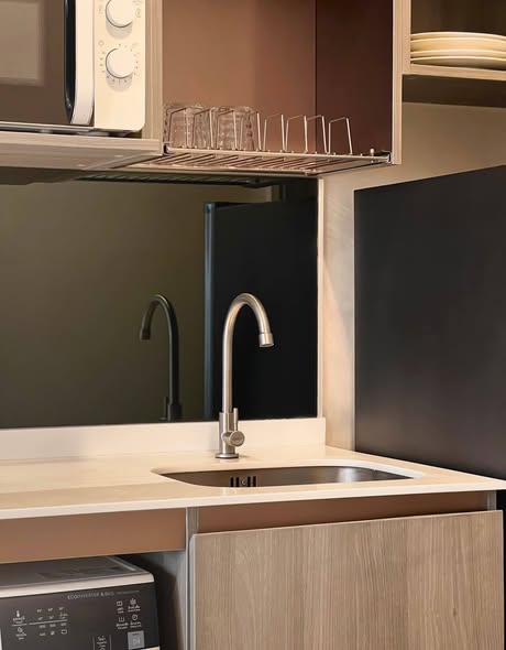 bathroom and kitchen of KnightsBridge Prime Onnut