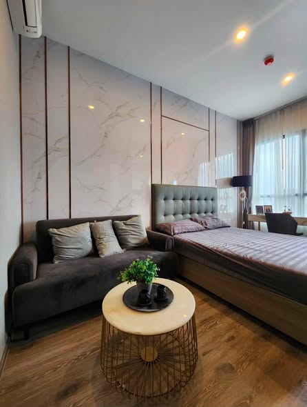 bedroom and living room of KnightsBridge Prime Onnut
