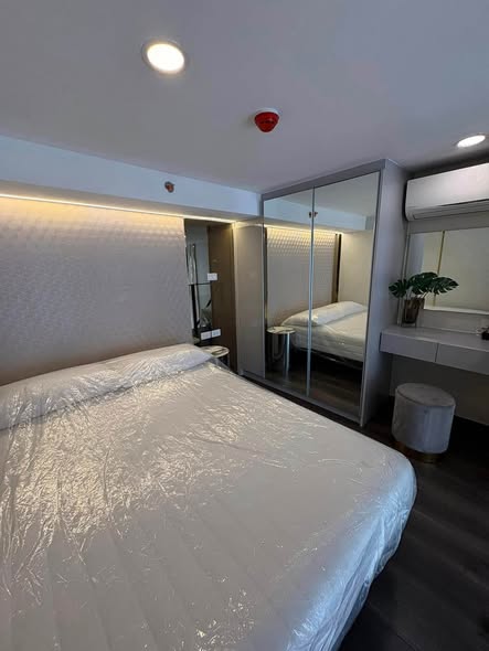 bedroom of KnightsBridge Space Ratchayothin