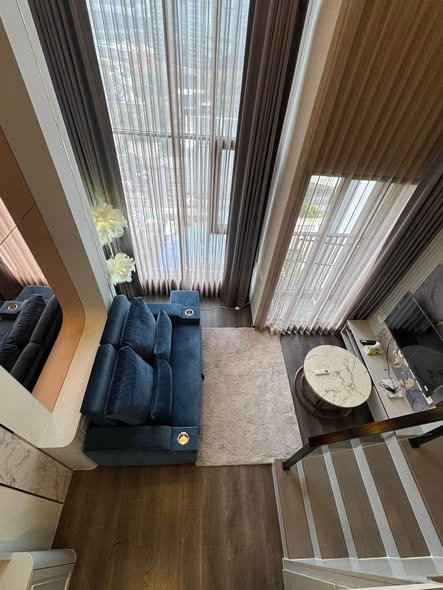 living room of KnightsBridge Space Ratchayothin