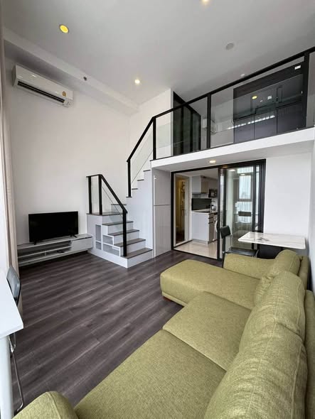 living room of KnightsBridge Space Ratchayothin