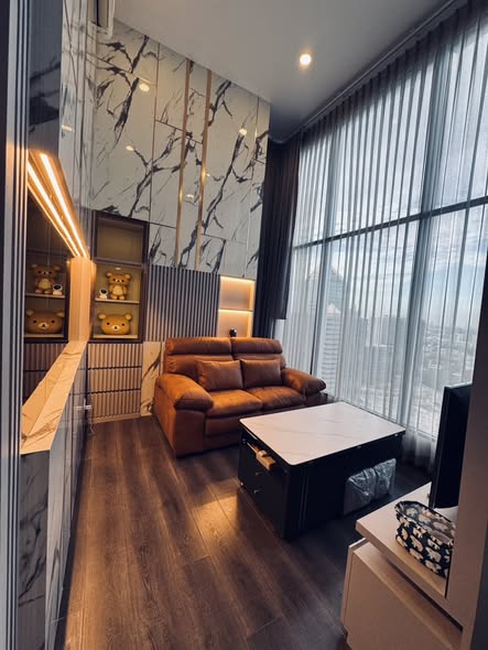 living room of KnightsBridge Space Ratchayothin
