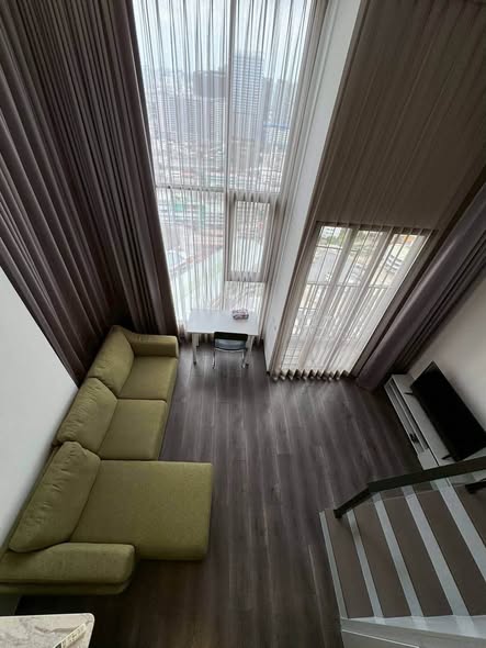 living room of KnightsBridge Space Ratchayothin