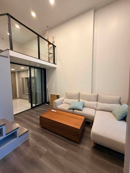 living room and room interior of KnightsBridge Space Ratchayothin