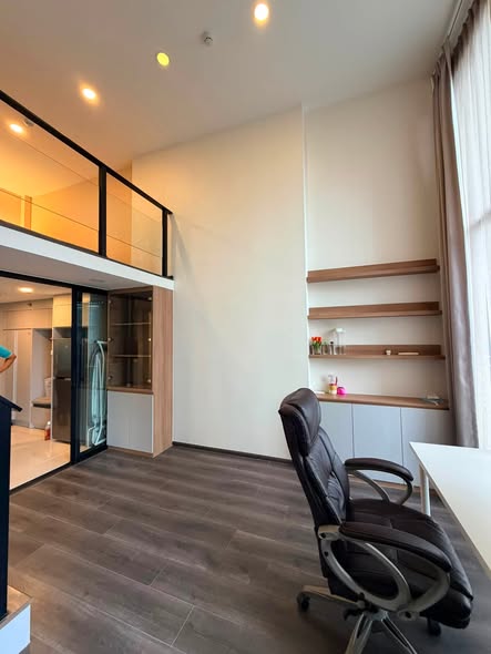 room interior of KnightsBridge Space Ratchayothin