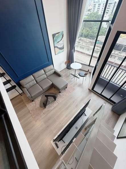 living room and room interior of KnightsBridge Space Sukhumvit-Rama 4