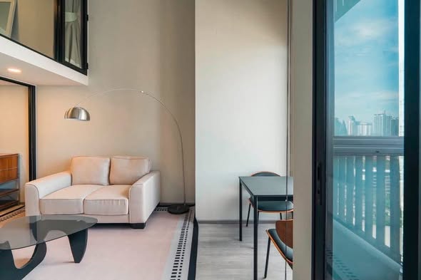 living room and room interior of KnightsBridge Space Sukhumvit-Rama 4
