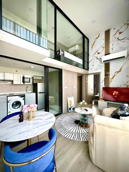 living room and room interior of KnightsBridge Space Sukhumvit-Rama 4