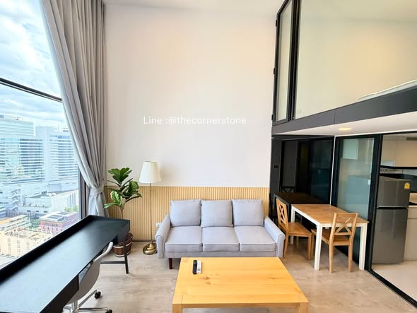 living room and room interior of KnightsBridge Space Sukhumvit-Rama 4