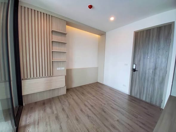 bedroom and room interior of Knightsbridge Sukhumvit-Thepharak