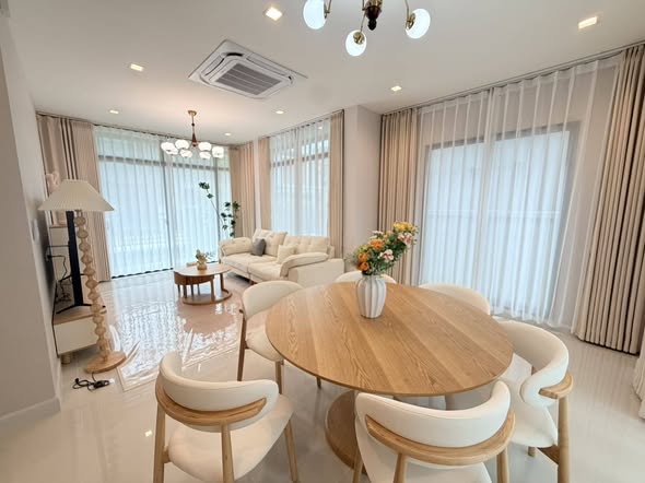 living room and room interior of Laddarom Bangna km.7 (ลัดดารมย์ บางนา กม.7)