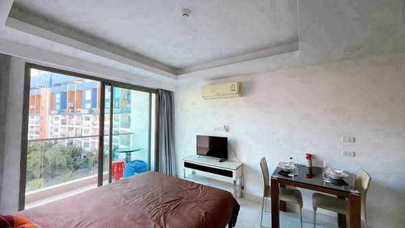 bedroom of Laguna Beach Resort 2