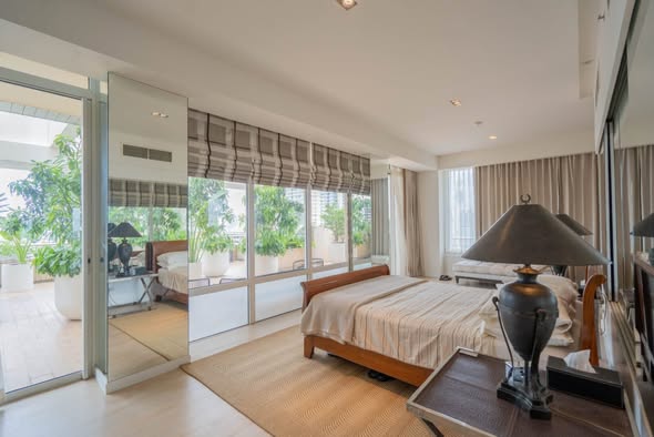 bedroom and room interior of Langsuan Ville