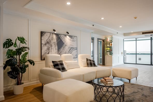 living room of Las Colinas