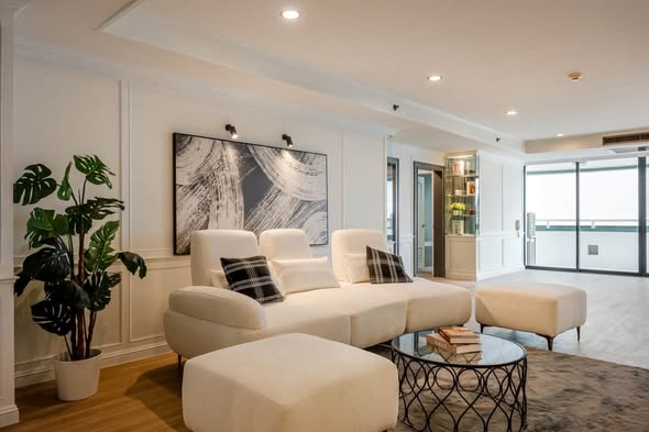 living room of Las Colinas