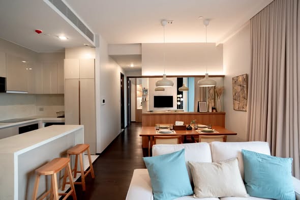 living room and room interior of LAVIQ Sukhumvit 57