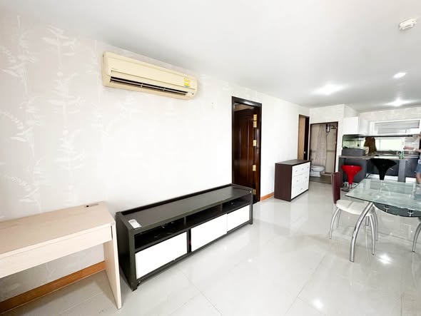 Le Celeste Condominium เลอเซเเลส คอนโดมิเนียม