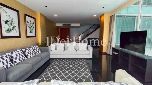 living room of Le Raffine Jambunuda Sukhumvit 31