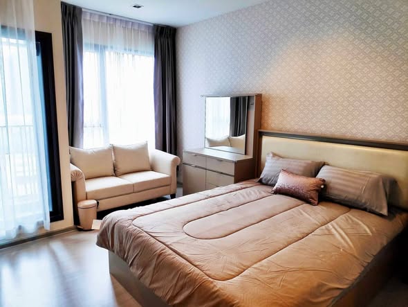bedroom of Life Asoke – Rama 9