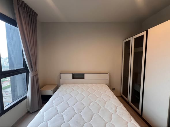 bedroom of Life Asoke – Rama 9