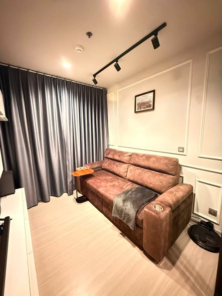 bedroom and living room of Life Asoke – Rama 9