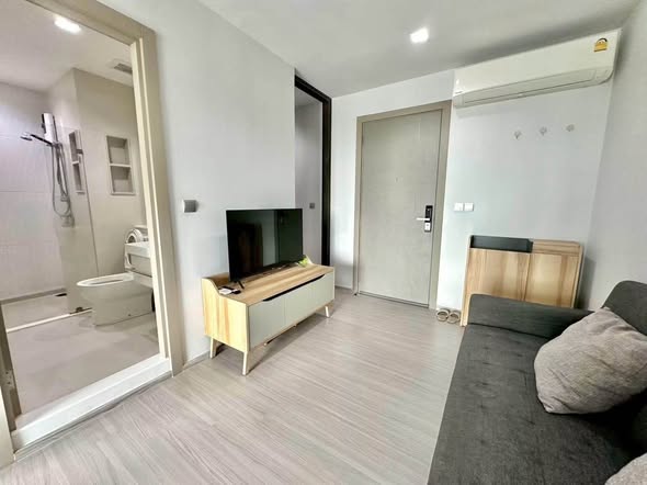 bedroom and living room and room interior of Life Asoke – Rama 9
