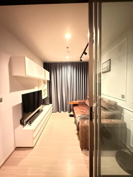 bedroom and room interior of Life Asoke – Rama 9