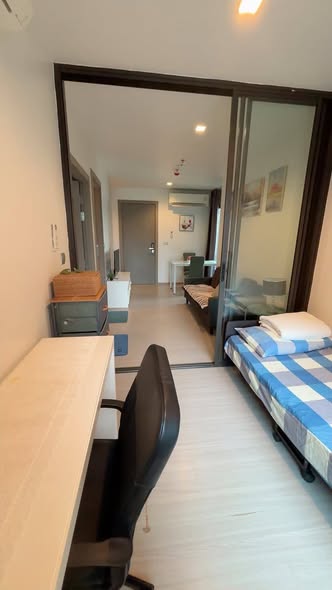 bedroom and room interior of Life Asoke – Rama 9