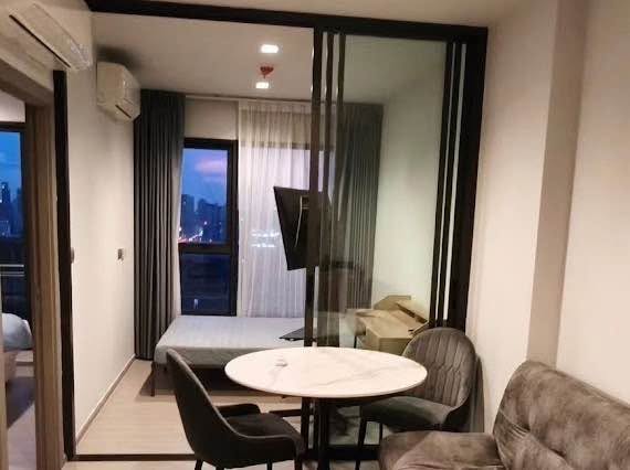 bedroom and room interior of Life Asoke – Rama 9