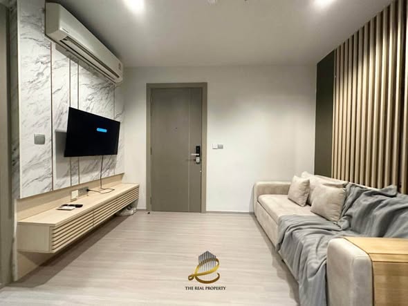 living room and room interior of Life Asoke – Rama 9