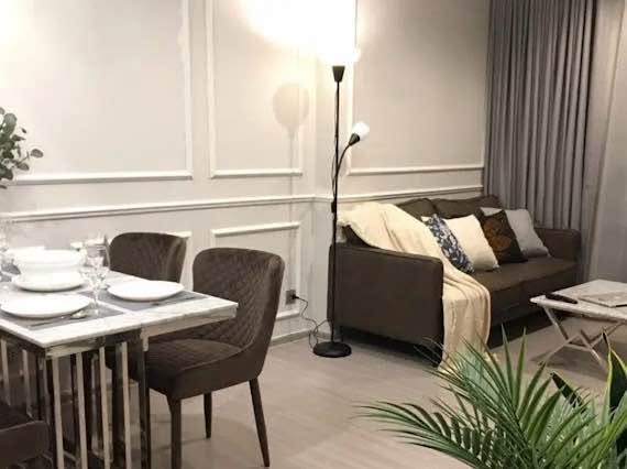 living room and room interior of Life Asoke – Rama 9