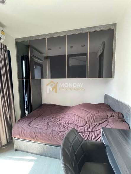 bedroom and room interior of Life Asoke