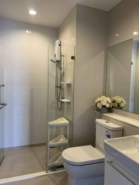 bathroom of Life Asoke Hype